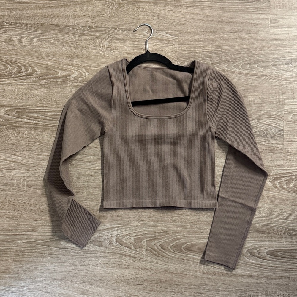 Oqq Brown Long Sleeve